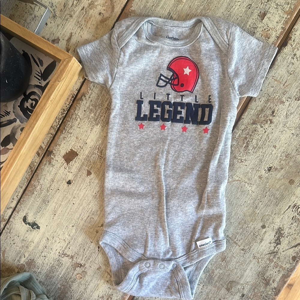 Gerber Onesie Set of 3 - Picture 3 of 4